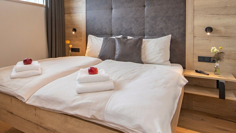 Imagen de la habitación del Hotel Emma Deluxe. Foto 18