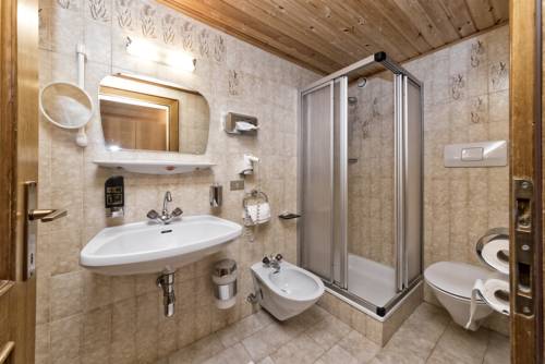 Imagen de la habitación del Hotel Emma Historic. Foto 5