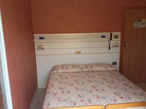 Imagen de la habitación del Hotel Emma Nord. Foto 1