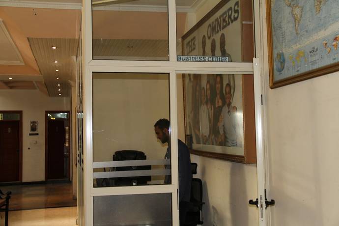 Imagen de los interiores del Hotel Emmad Apartment. Foto 17