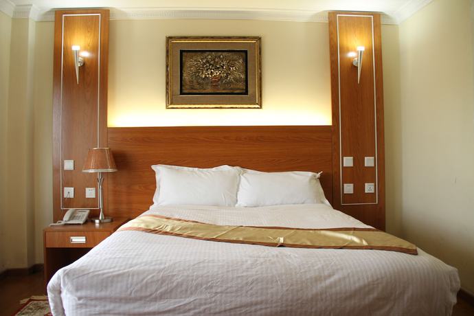 Imagen de la habitación del Hotel Emmad Apartment. Foto 9