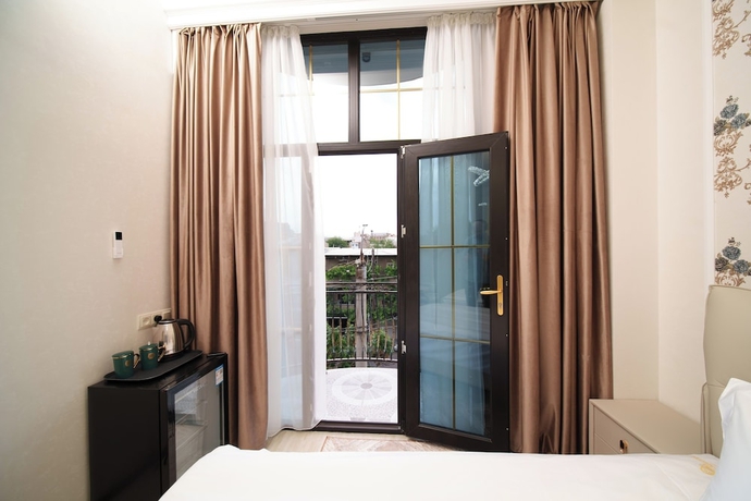 Imagen de la habitación del Hotel Emmanuel Yerevan. Foto 15