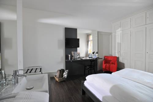 Imagen de la habitación del Hotel Emmental. Foto 10