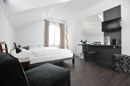 Imagen de la habitación del Hotel Emmental. Foto 11