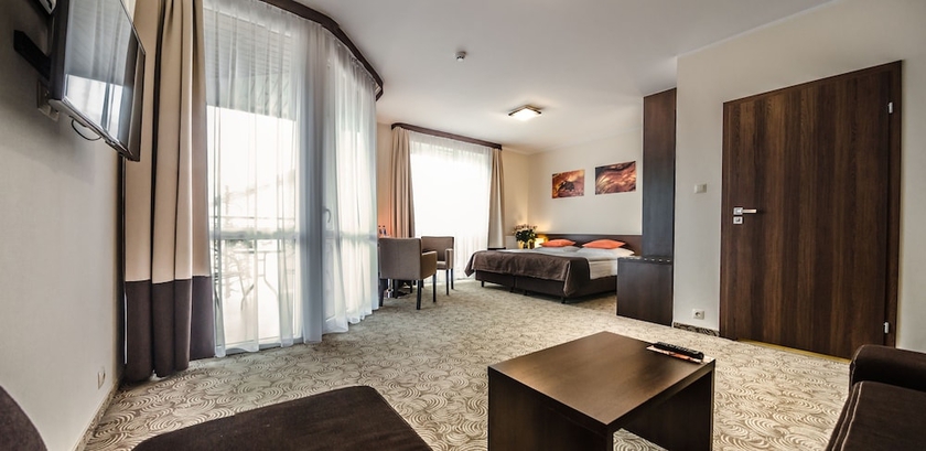 Imagen de la habitación del Hotel Emocja Spa. Foto 16