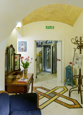 Imagen de los interiores del Hotel Emona Aquaeductus. Foto 15