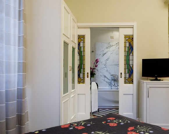 Imagen de la habitación del Hotel Emona Aquaeductus. Foto 11