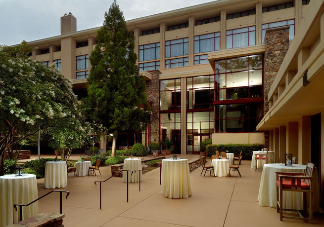 Imagen de los interiores del Hotel Emory Conference Center. Foto 12