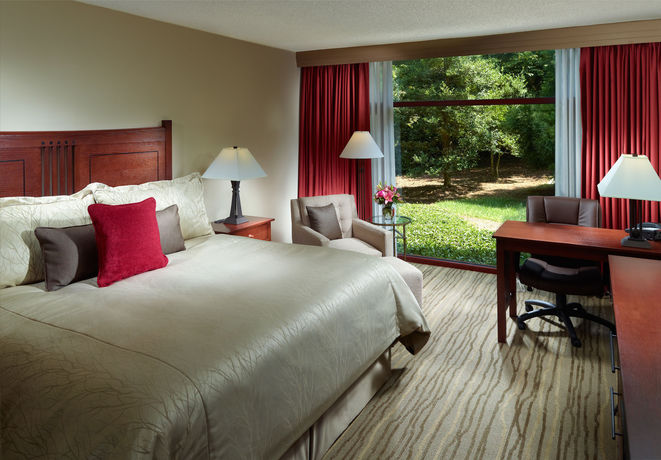 Imagen de los exteriores del Hotel Emory Conference Center. Foto 9
