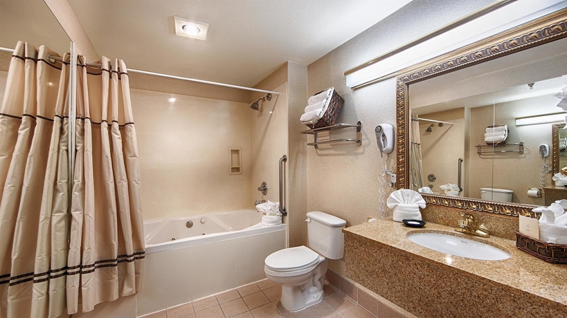 Imagen de la habitación del Hotel Empeiria High Sierra. Foto 11