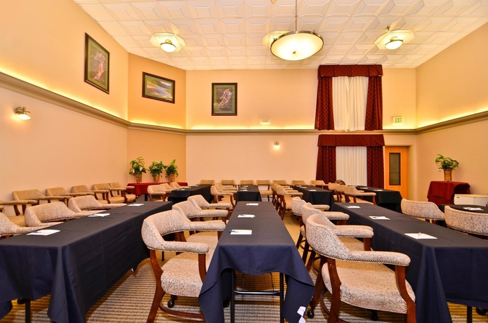 Imagen de los interiores del Hotel Empeiria High Sierra. Foto 14