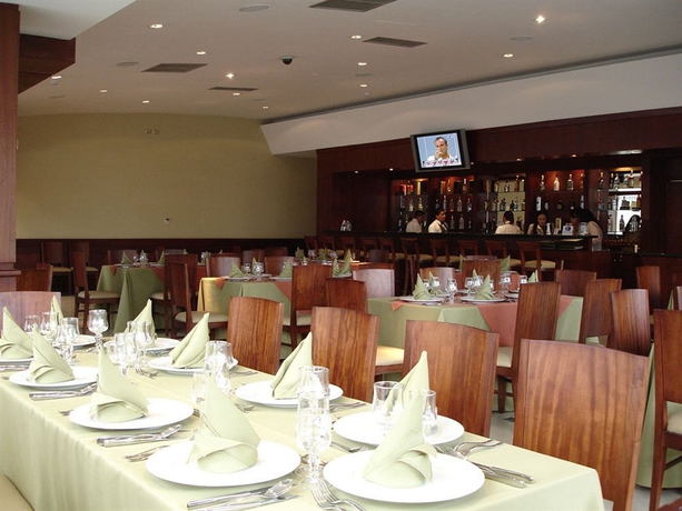 Imagen del bar/restaurante del Hotel Emperador, Ambato. Foto 5