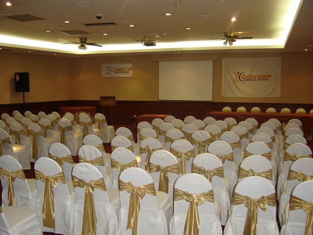 Imagen de los interiores del Hotel Emperador, Ambato. Foto 12