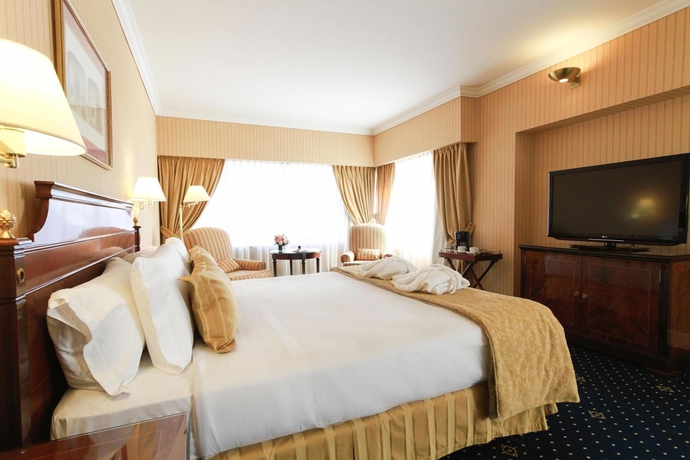 Imagen de la habitación del Hotel Emperador Buenos Aires. Foto 6