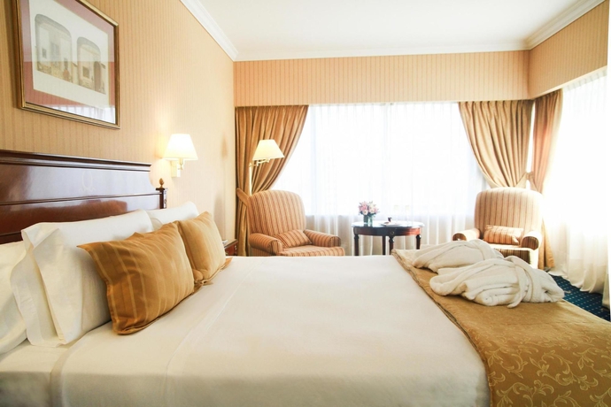 Imagen de la habitación del Hotel Emperador Buenos Aires. Foto 8