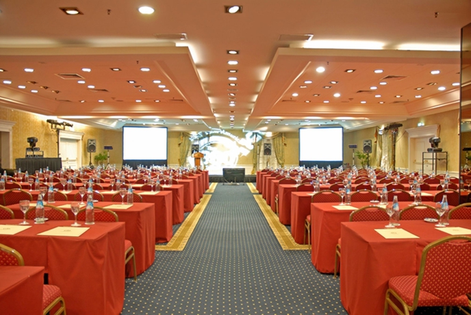 Imagen de los interiores del Hotel Emperador Buenos Aires. Foto 12