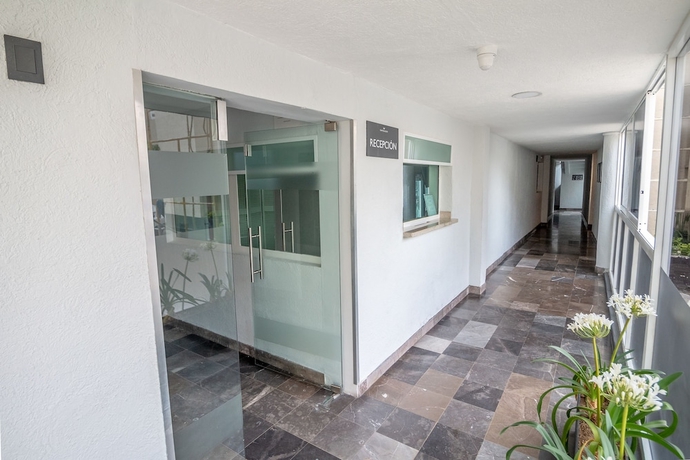 Imagen de los interiores del Hotel Emperador Centro Guadalajara Y Remodelado. Foto 19