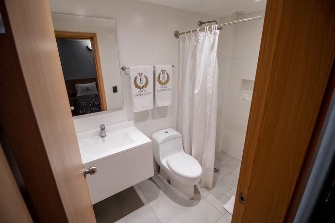 Imagen de la habitación del Hotel Emperador Centro Guadalajara Y Remodelado. Foto 12