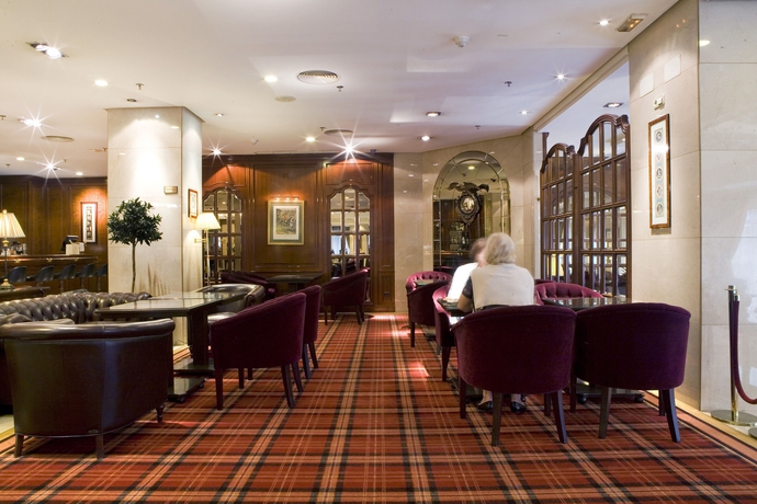 Imagen del bar/restaurante del Hotel Emperador, Madrid. Foto 6