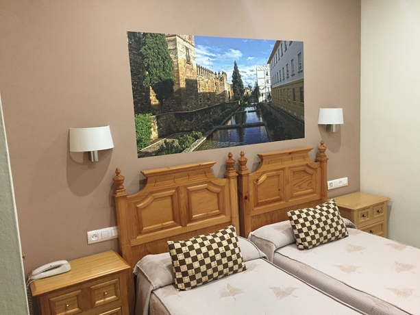 Imagen de la habitación del Hotel Emperador Maximiano Herculeo. Foto 7