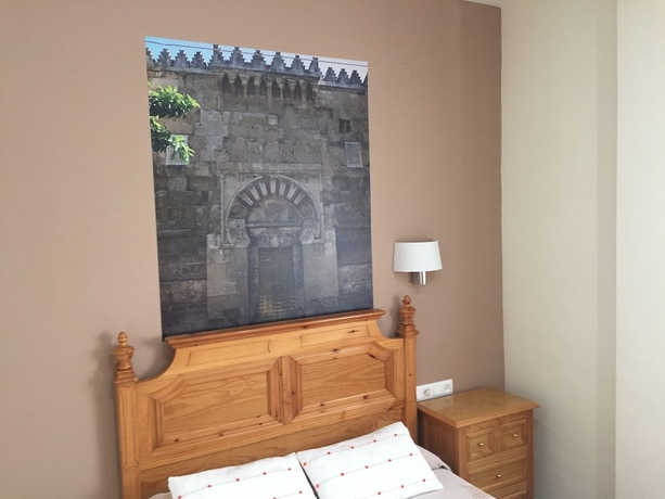 Imagen de la habitación del Hotel Emperador Maximiano Herculeo. Foto 8