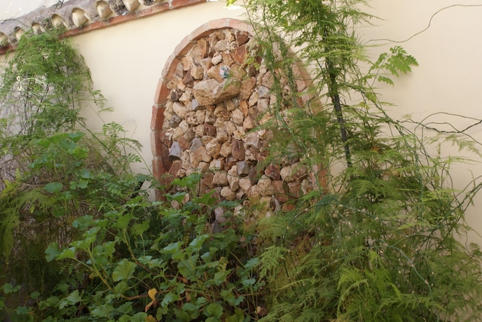 Imagen de los interiores del Hotel Emperador Maximiano Herculeo. Foto 18