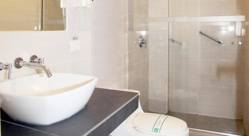 Imagen de la habitación del Hotel Emperador Plaza. Foto 3