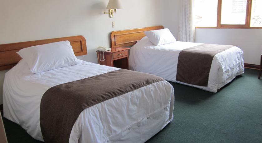 Imagen de la habitación del Hotel Emperador Plaza. Foto 4