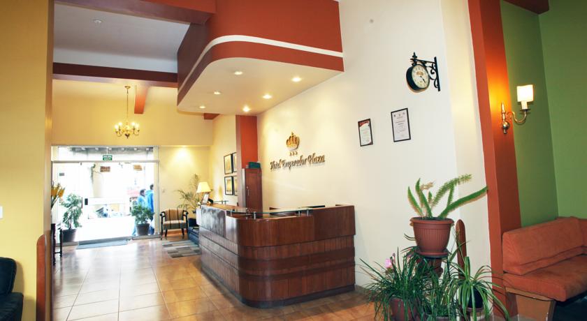 Imagen de los interiores del Hotel Emperador Plaza. Foto 7