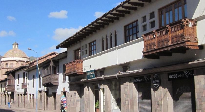 Imagen de los exteriores del Hotel Emperador Plaza. Foto 5