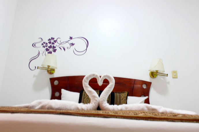 Imagen de la habitación del Hotel Emperador Terraza. Foto 12