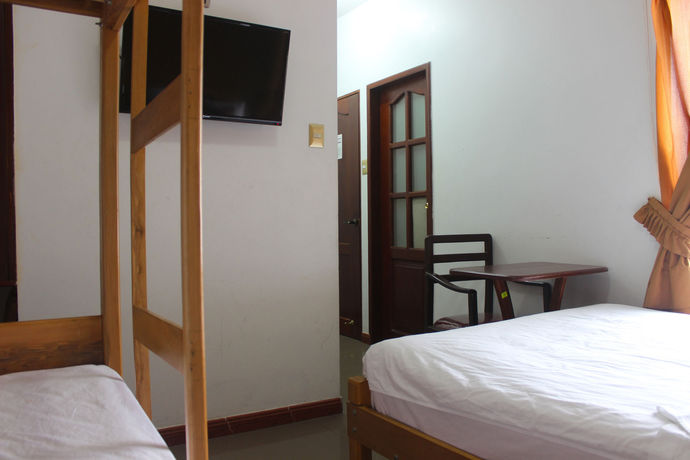 Imagen de la habitación del Hotel Emperador Terraza. Foto 13