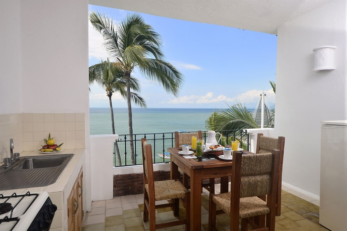 Imagen de la habitación del Hotel Emperador Vallarta Beachfront and Suites. Foto 5