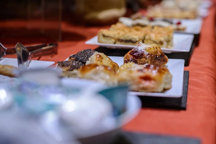 Imagen del bar/restaurante del Hotel Emperatriz. Foto 3