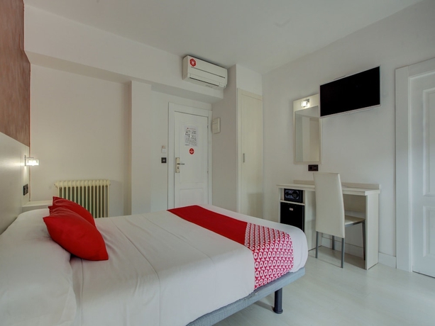 Imagen de la habitación del Hotel Emperatriz I. Foto 4