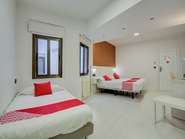 Imagen de la habitación del Hotel Emperatriz I. Foto 7