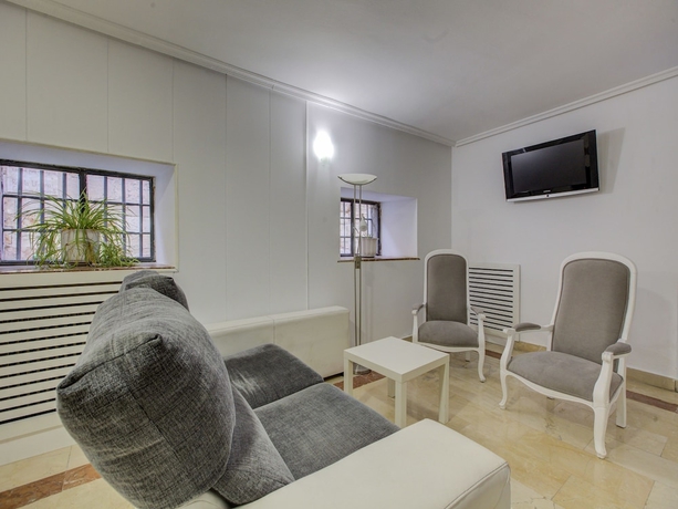 Imagen de los interiores del Hotel Emperatriz I. Foto 18