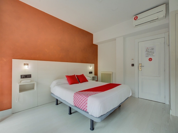 Imagen de la habitación del Hotel Emperatriz I. Foto 8