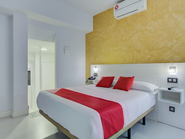 Imagen de la habitación del Hotel Emperatriz I. Foto 9