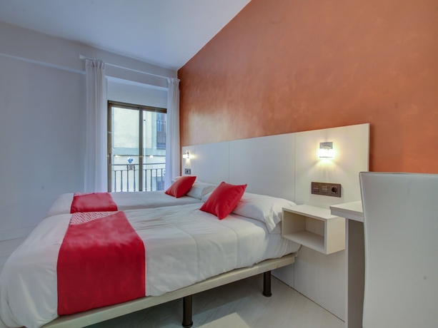 Imagen de la habitación del Hotel Emperatriz I. Foto 12