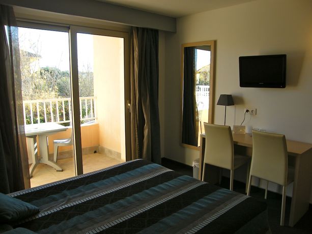 Imagen de la habitación del Hotel Empereur. Foto 13