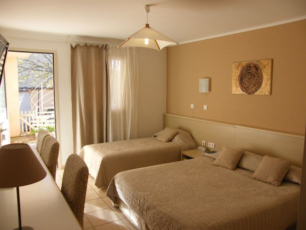 Imagen de la habitación del Hotel Empereur. Foto 16