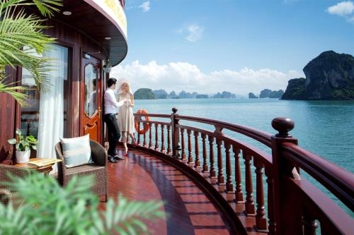 Imagen de la habitación del Hotel Emperor Cruise Ha Long. Foto 10