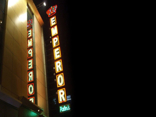 Imagen de la habitación del Hotel Emperor Palms At Karol Bagh. Foto 1