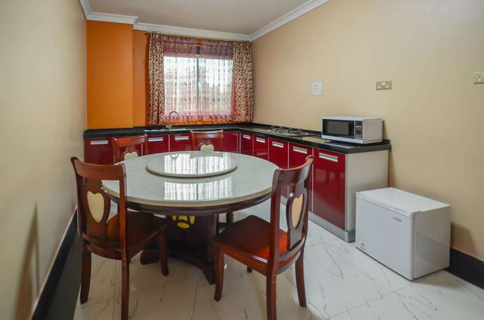 Imagen de la habitación del Hotel Emperors. Foto 5