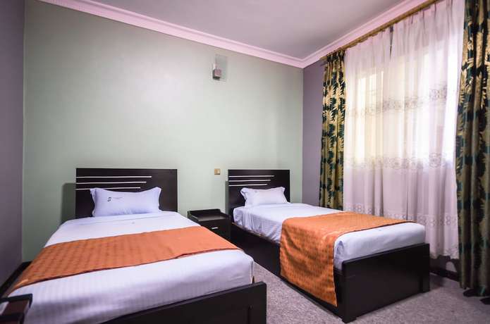 Imagen de la habitación del Hotel Emperors. Foto 14
