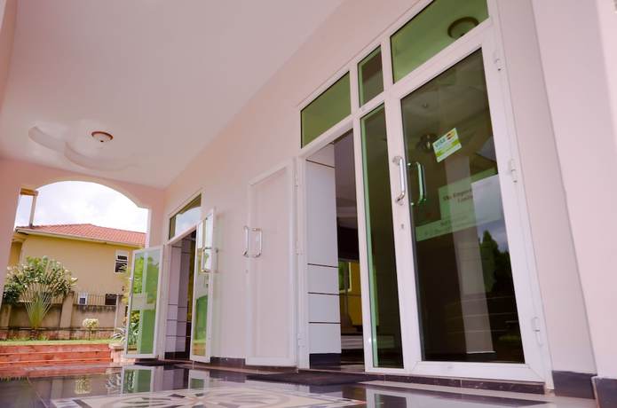 Imagen de los interiores del Hotel Emperors. Foto 20