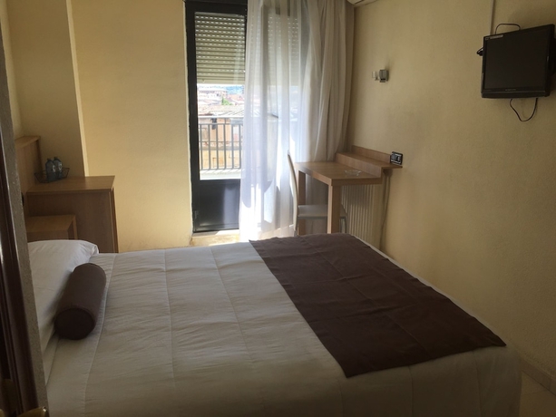 Imagen de la habitación del Hotel Empertatriz Ii. Foto 7