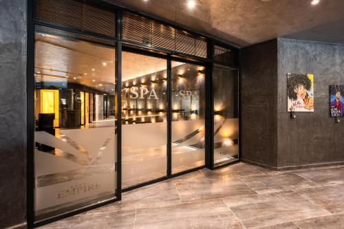 Imagen general del Hotel Empire Balneo and Spa. Foto 7