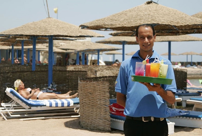 Imagen de los exteriores del Hotel Empire Beach Aqua Park. Foto 5